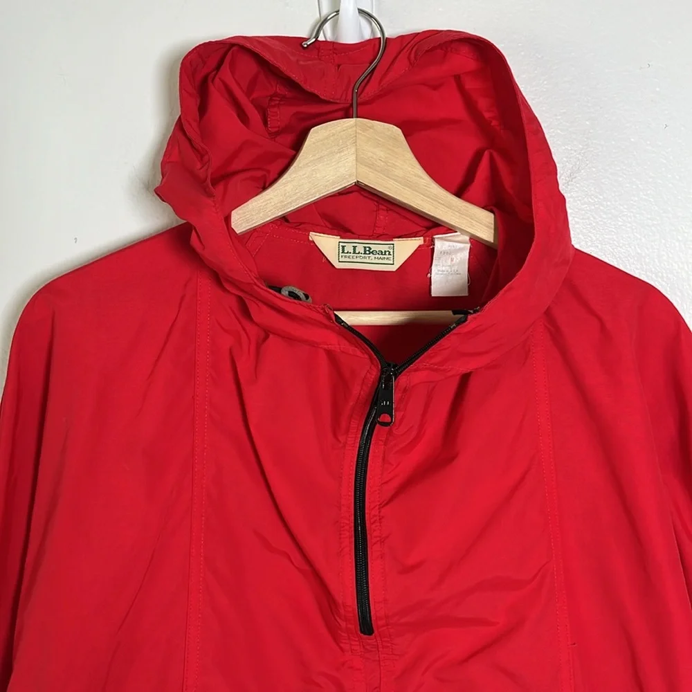 LL Bean Vintage Made in USA Pullover Windbreaker‎ in Red size medium